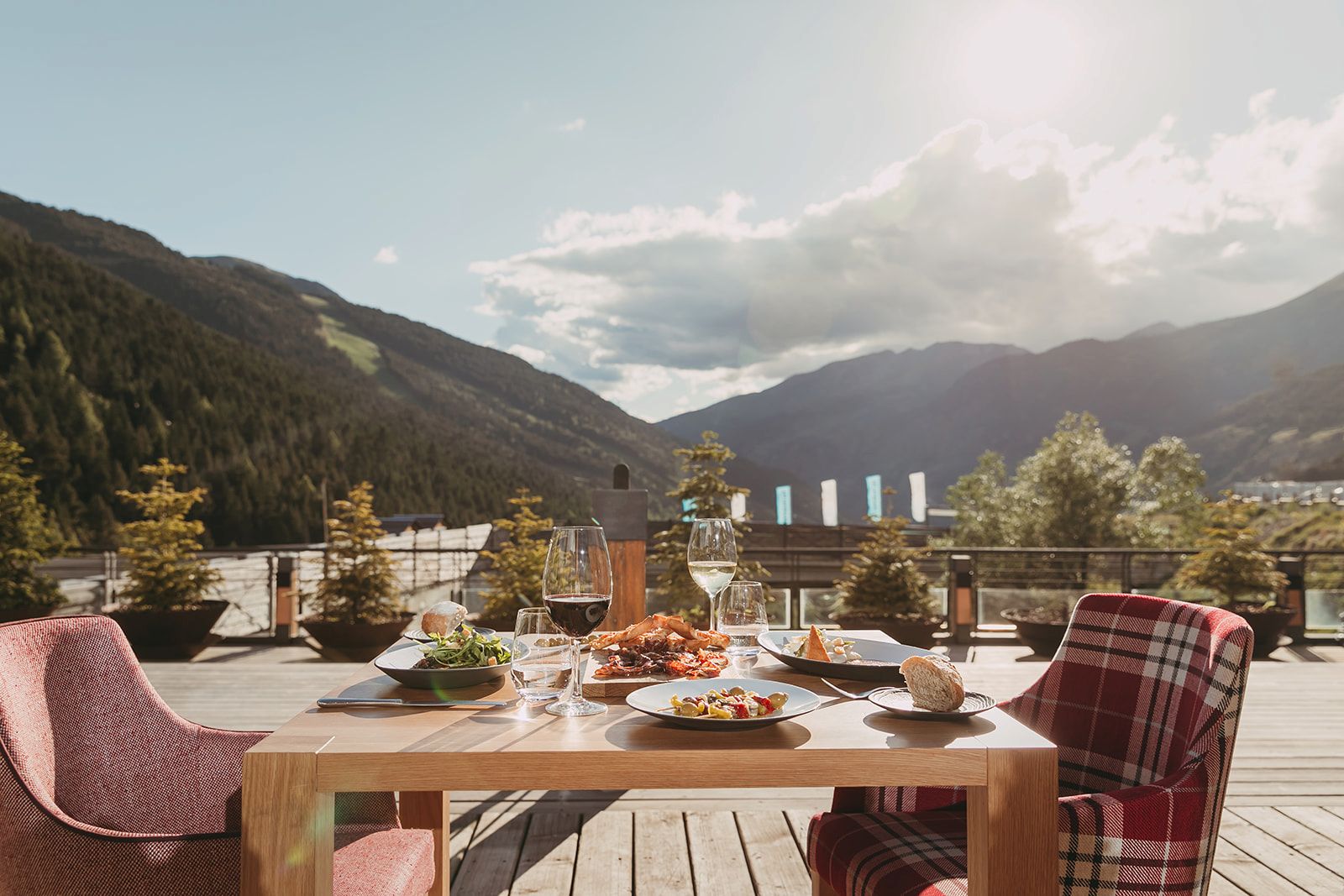 A Feast for the Senses: Discovering the Gastronomic Treasures of the Sport Hotels Resort & Spa in Andorra